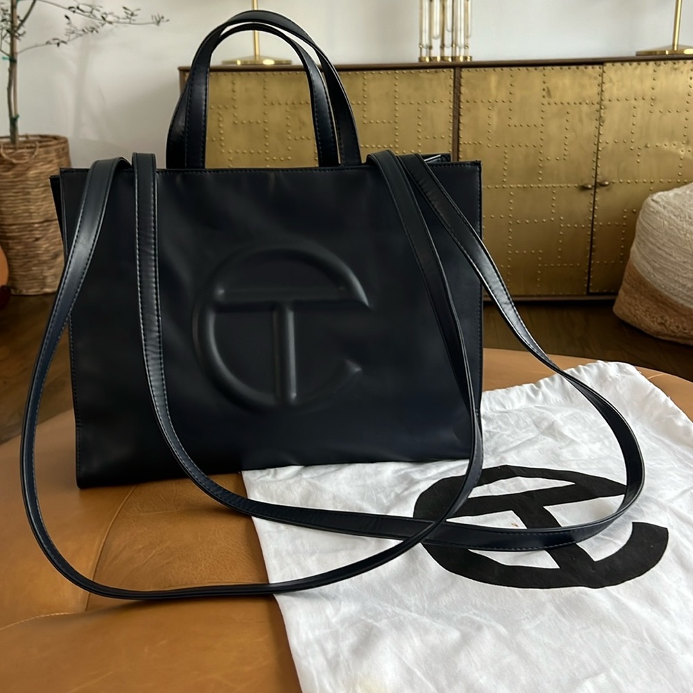 Telfar Medium shopping bag
